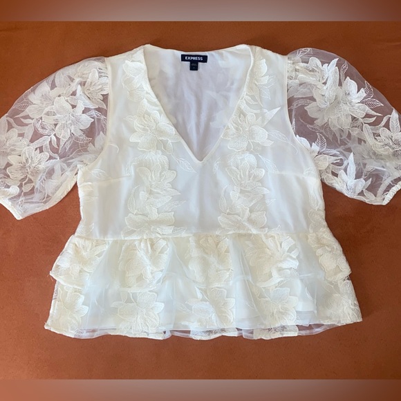 Express White Floral Lace Blouse Size Small - Picture 1 of 1